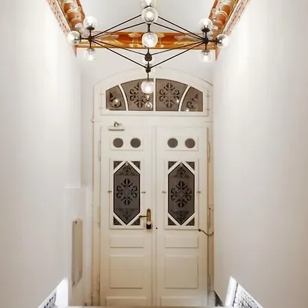 Martin Boutique Πλάουεν